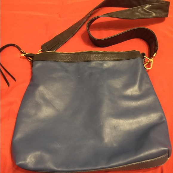 Handbag - Picture 2 of 4